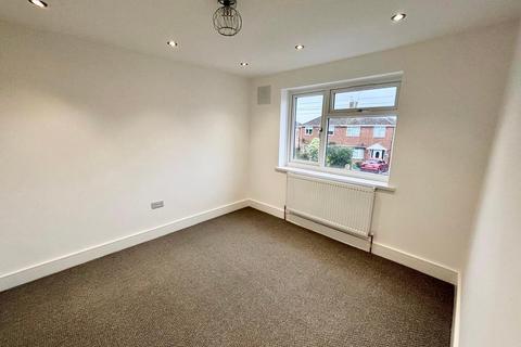 3 bedroom semi-detached house to rent, Brightside Avenue, Staines-upon-Thames, TW18