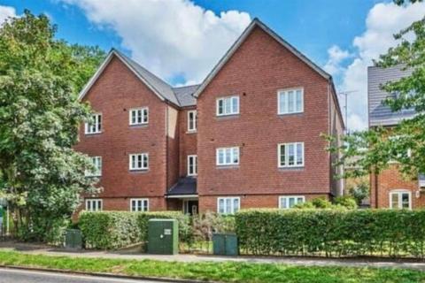 2 Page Place Frogmore, St Albans, AL2 2FB