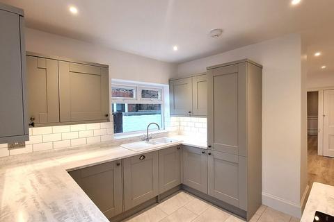 4 bedroom semi-detached house for sale, Sturges Road, Bognor Regis