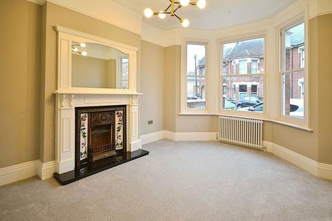 4 bedroom semi-detached house for sale, Sturges Road, Bognor Regis