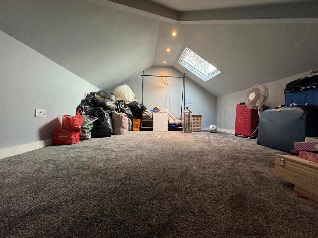 Loft1.jpg