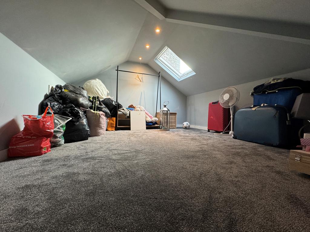 Loft2.jpg