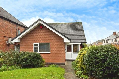 3 bedroom bungalow for sale, Avenue Road, Leicester LE7