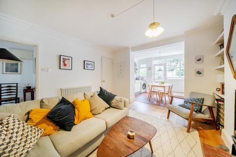 1 bedroom flat for sale, Lausanne Road, London, SE15
