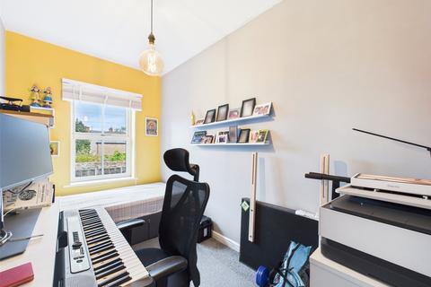 30 The Courtyard, Gloucester, GL1 3PS