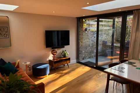 2 bedroom flat to rent, Portland Rise, London N4