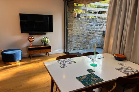2 bedroom flat to rent, Portland Rise, London N4