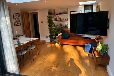 2 bedroom flat to rent, Portland Rise, London N4