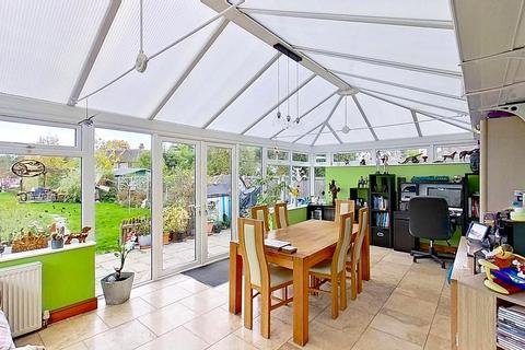 3 bedroom detached bungalow for sale, Mickleburgh Hill, Herne Bay, CT6 6JZ