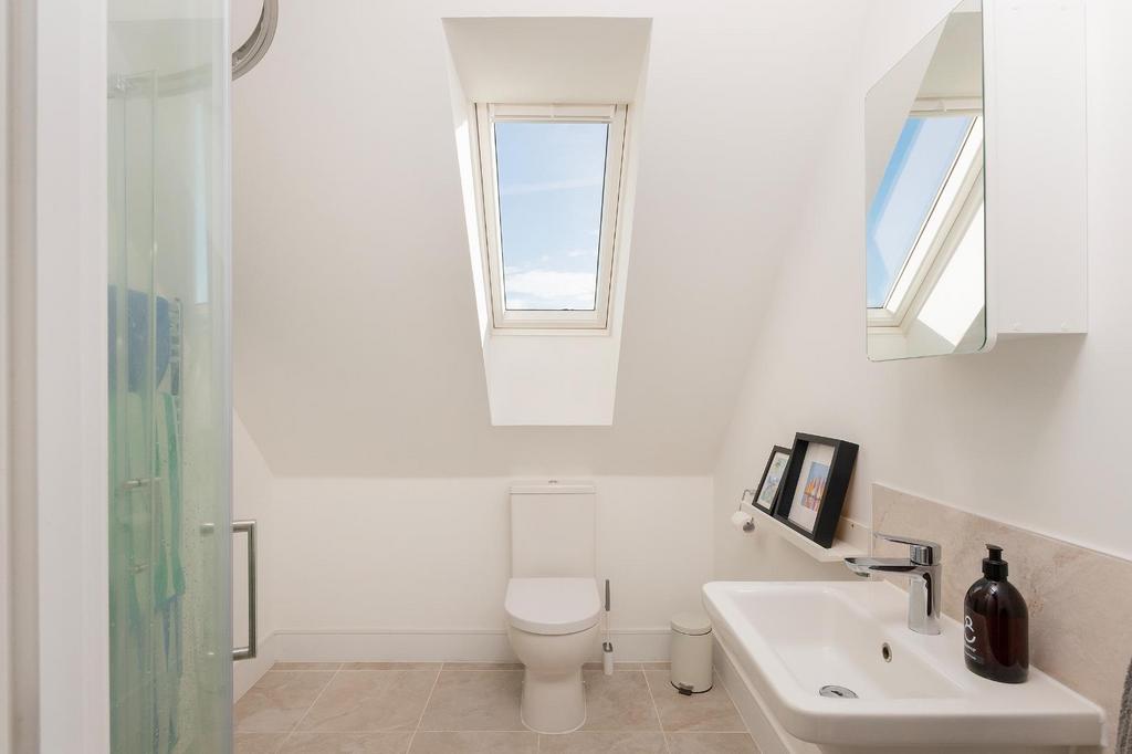 2 O4 PHCBH - Ensuite C.jpg