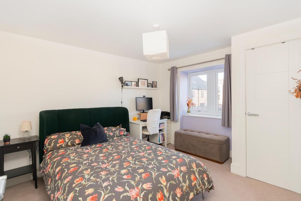 2 O4 PHCBH - Bedroom F.jpg