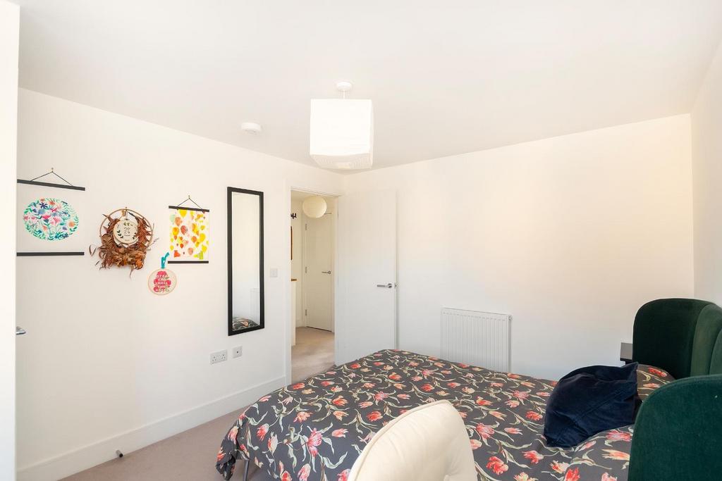 2 O4 PHCBH - Bedroom E.jpg