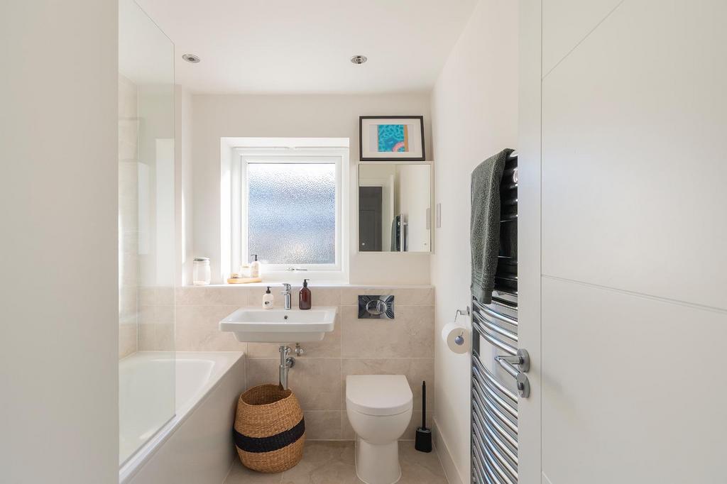 2 O4 PHCBH - Bathroom C.jpg