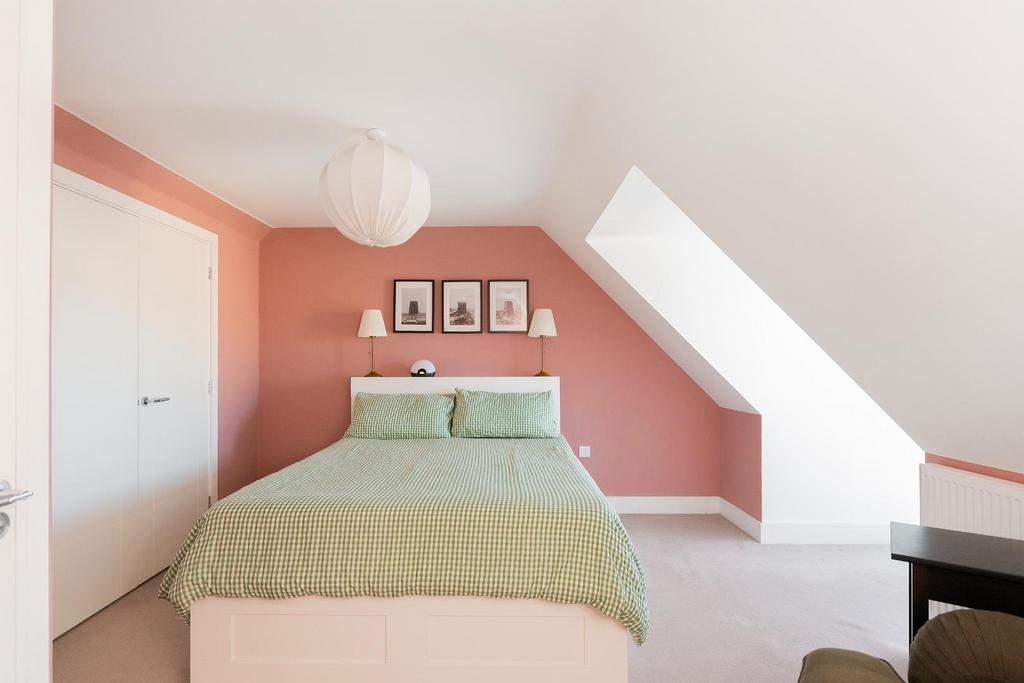 2 O4 PHCBH - Bedroom J.jpg