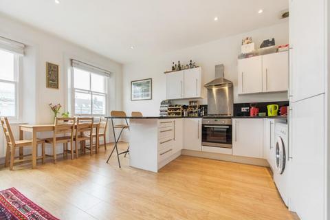 3 bedroom flat to rent, Brixton Road, SW9