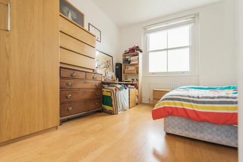 3 bedroom flat to rent, Brixton Road, SW9
