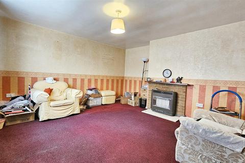 4 bedroom townhouse for sale, Eddystone Road, Thurnby Lodge