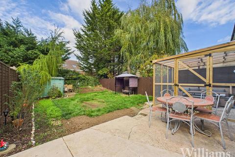 undefined, Springhill Road, Aylesbury HP18