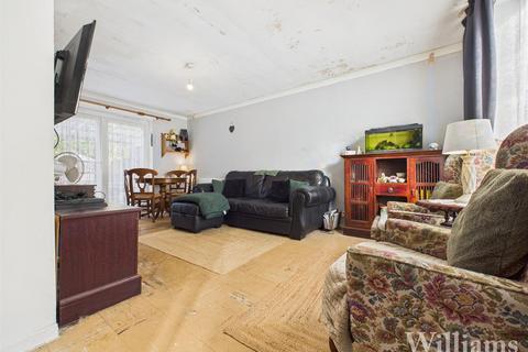 undefined, Springhill Road, Aylesbury HP18