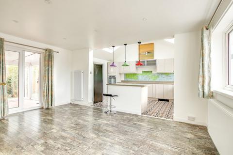 2 bedroom detached bungalow for sale, Dunlin Close, Mudeford, Christchurch, BH23