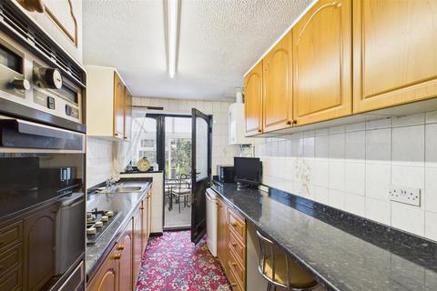 2 bedroom bungalow for sale, Maclynn Close, Silksworth, Sunderland