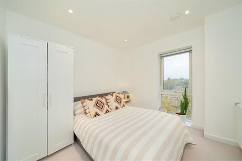 2 bedroom flat for sale, Wilkinson Close, London NW2