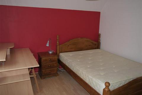 2 bedroom flat to rent, Gorgie Road, Gorgie, Edinburgh, EH11