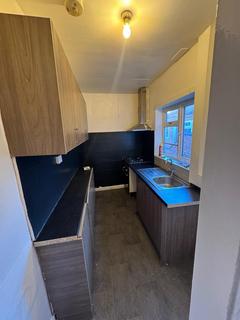 2 bedroom terraced house to rent, 72 Twycross Street, LE2 0DW