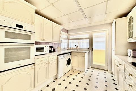 undefined, Gainsborough Drive, Selsey