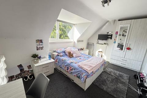 7 bedroom house to rent, St Michaels Crescent, Leeds LS6