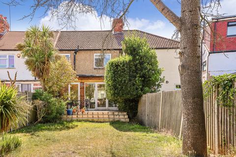 38 Avalon Road, London, W13 0BN