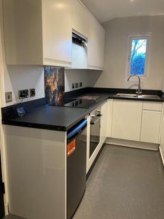 2 bedroom apartment to rent, Station Road,  Twyford,  RG10
