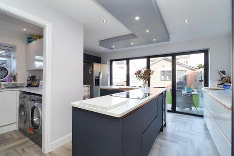 59 Applegarth, Coulby Newham, Middlesbrough, TS8 0UY