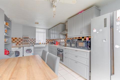 3 bedroom terraced house for sale, Eathorpe Close, Matchborough West, Redditch, B98