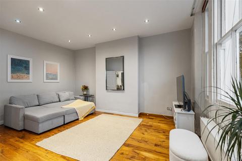 2 bedroom apartment for sale, Fellows Road, Belsize Park NW3