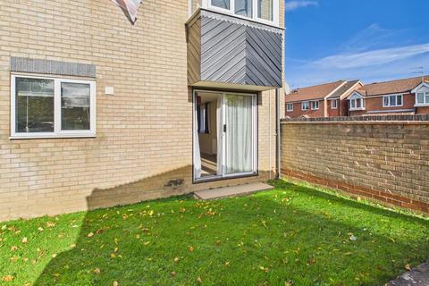 2 bedroom flat for sale, Ranger Walk, Colchester