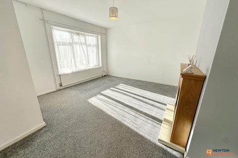 4 Chiltern Rise, Gunthorpe, Peterborough, PE4 7TB