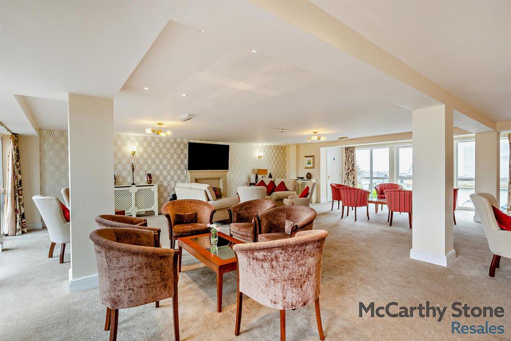 Homeowners Lounge