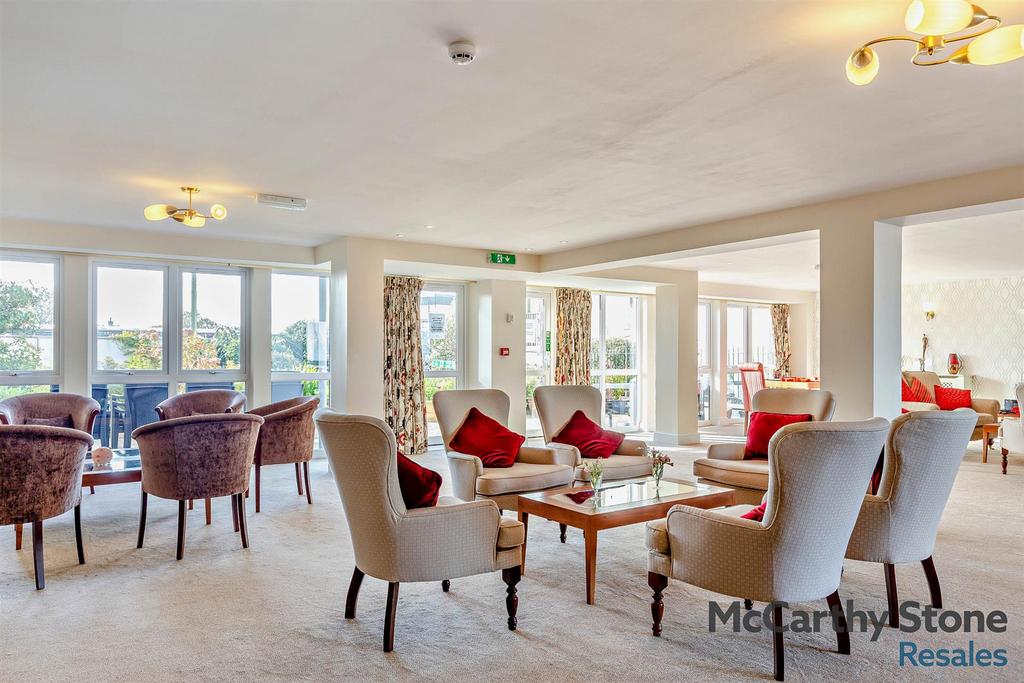 Homeowners Lounge