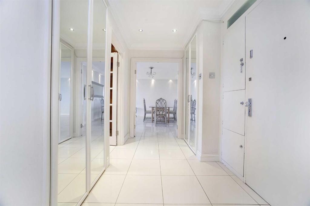 Walsingham-queensmead-st-johns-wood-nw8