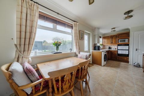 3 bedroom terraced house for sale, Fosse Close, Rodbourne, Swindon, SN2 2BP