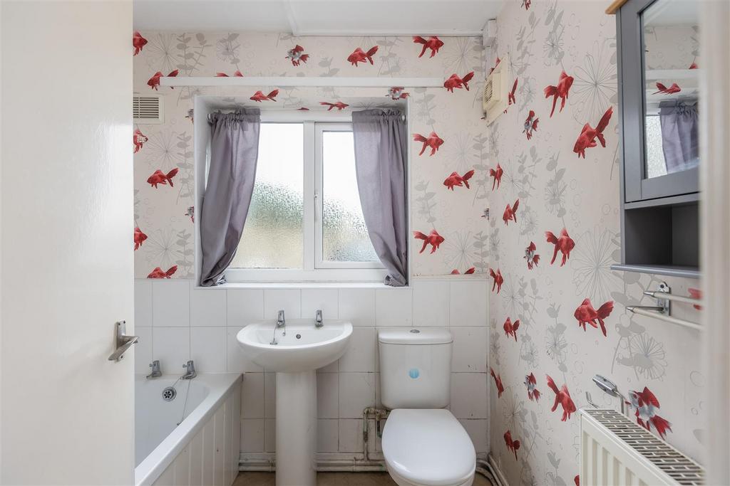 Scarborough Road 53 Bathroom-2.jpg