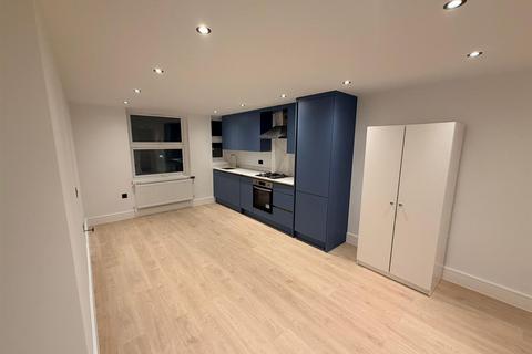 1 bedroom property to rent, Bexley High Street, Bexley