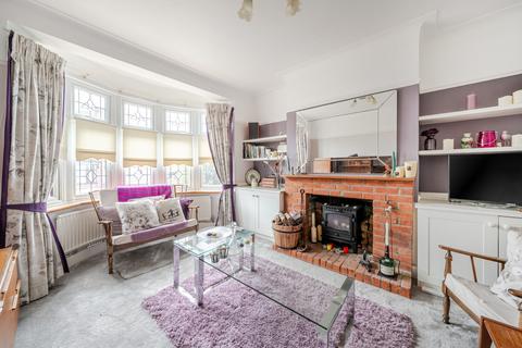 3 bedroom semi-detached house for sale, Park Lane, Hornchurch RM11