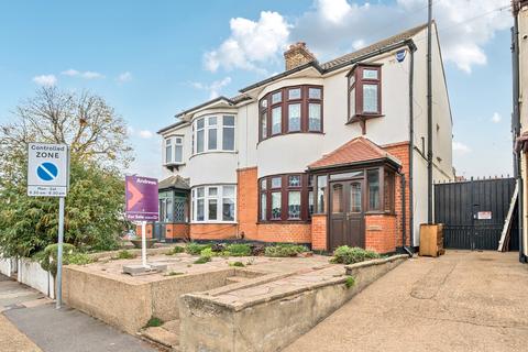 3 bedroom semi-detached house for sale, Park Lane, Hornchurch RM11