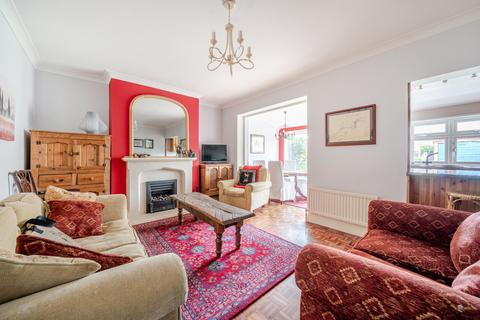 3 bedroom semi-detached house for sale, Park Lane, Hornchurch RM11