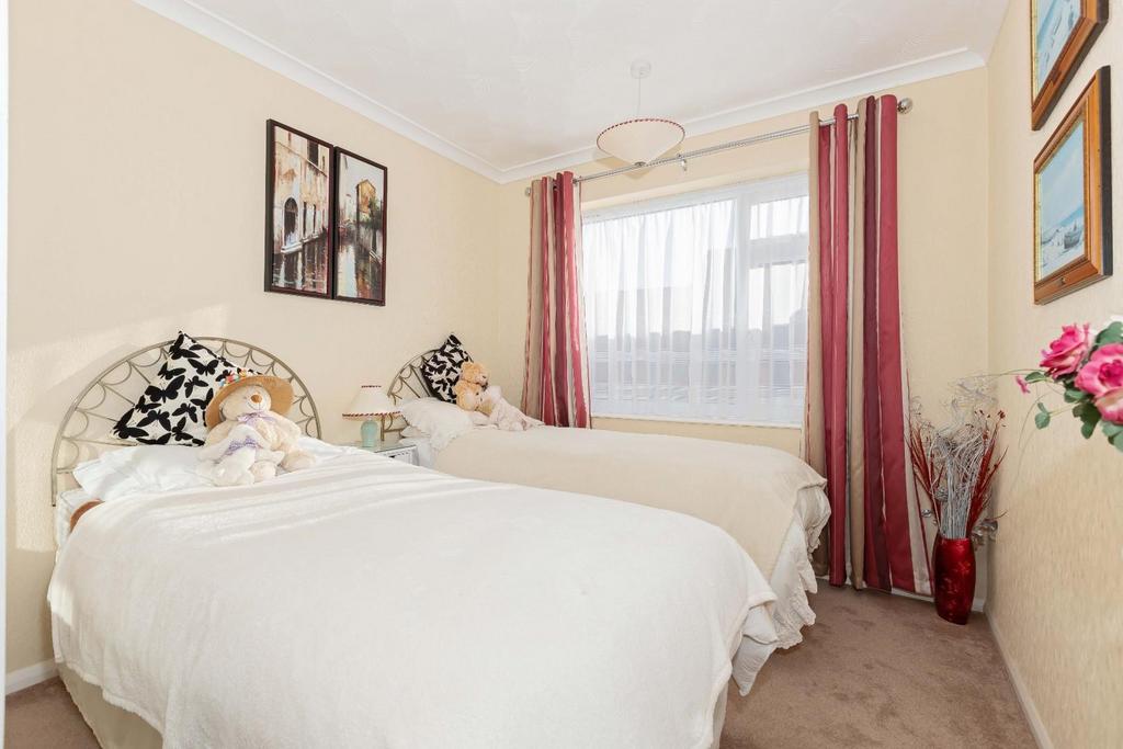 Seaside Close 3.jpg