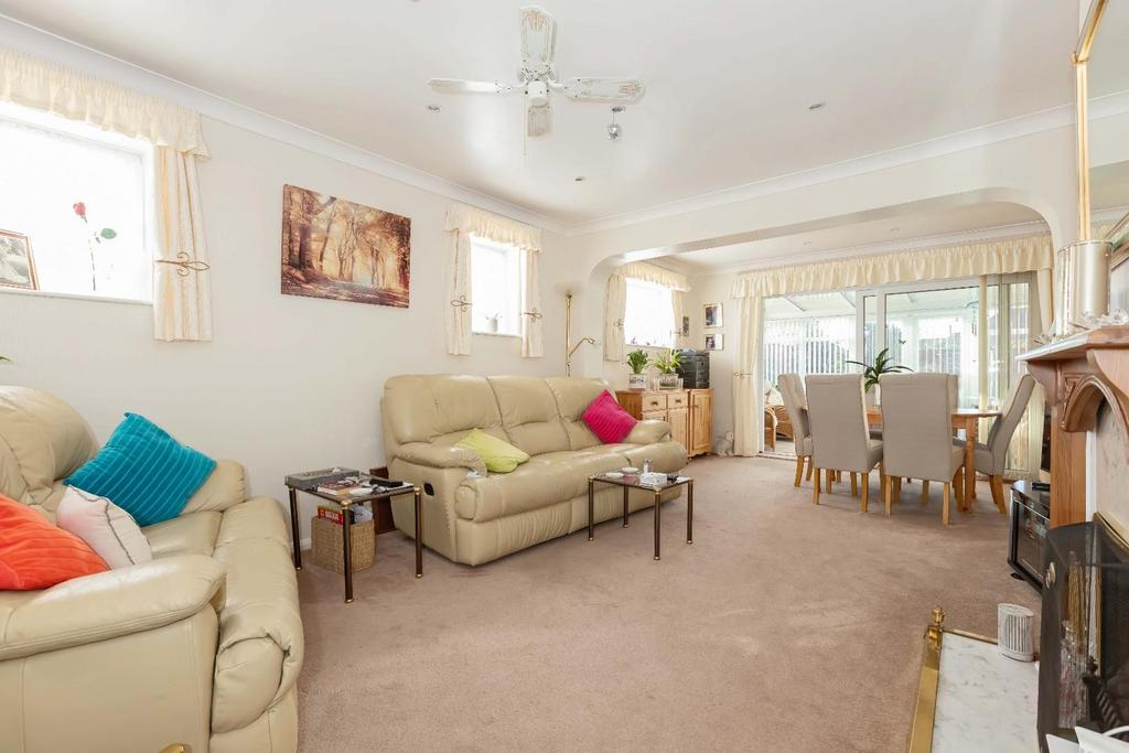 Seaside Close 9.jpg