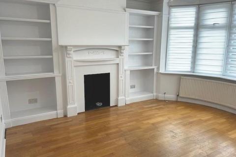 Oakleigh Road South, Friern Barnet, N11