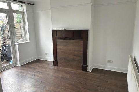 undefined, Oakleigh Road South, Friern Barnet, N11